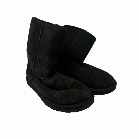 UGG Women's Classic Short II Black Winter Boots Size 9 - Picture 3 of 11